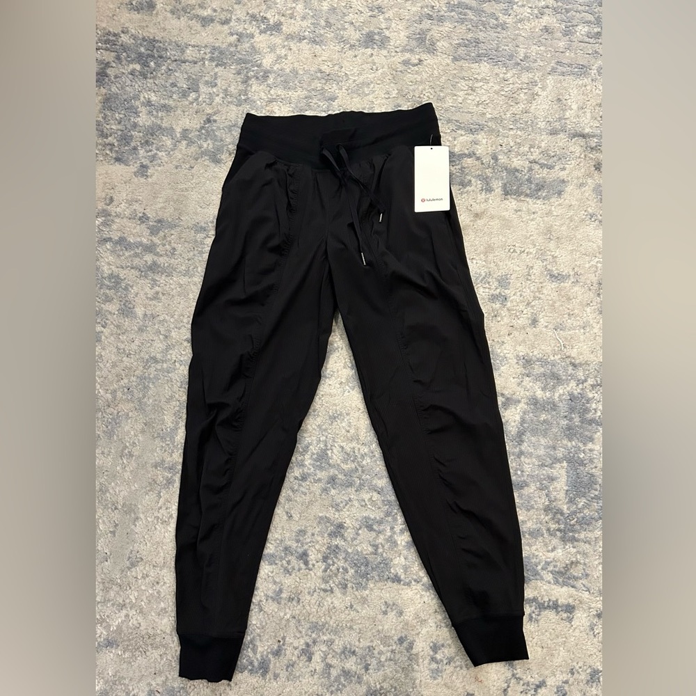 COPY - Lululemon Dance Studio MR Jogger